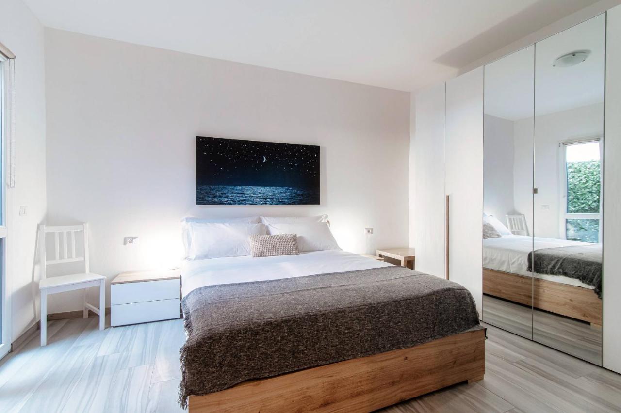 Lianora Apartment By Quokka 360 - Comfortable And Modern Flat In The Centre Of קומו מראה חיצוני תמונה